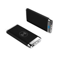 Внешний аккумулятор Wolfrock с беспроводной зарядкой soft-touch покрытием