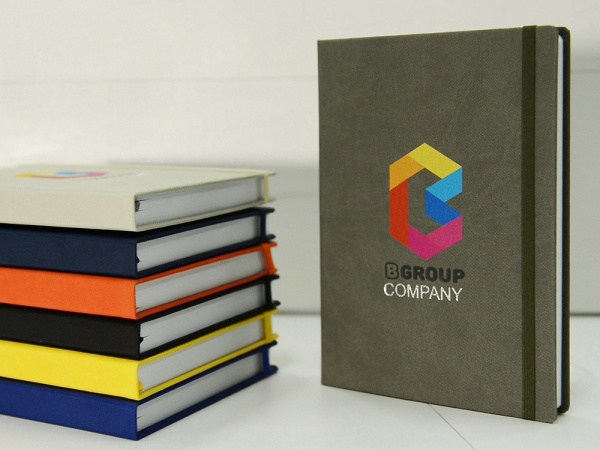 Ежедневник недатированный А5 Strap AR